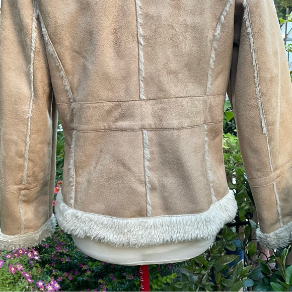 Columbia Sportswear Company Faux Shearling and Suede Short Coat Size Small - Picture 9 of 15